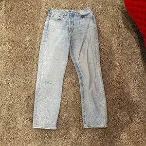 Levi Light Wash Jeans